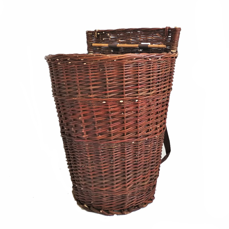 Proutěná nůše z neloupaného proutí